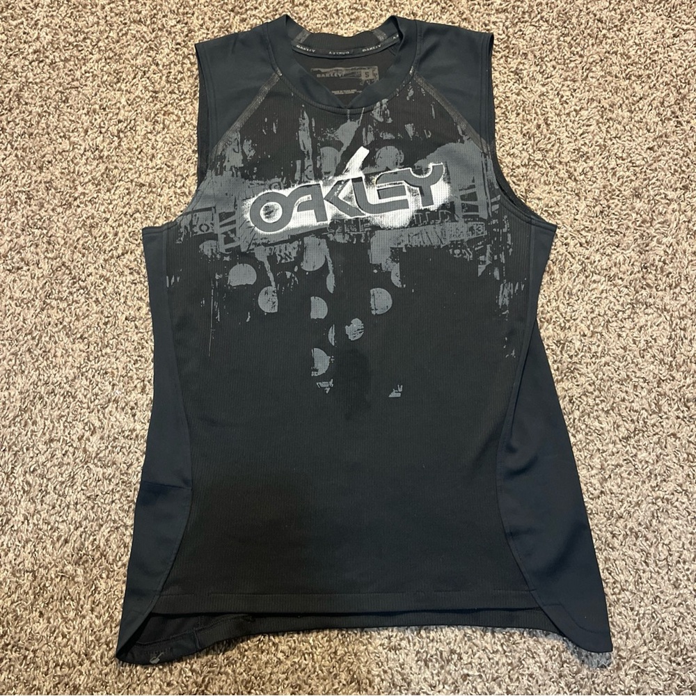 Oakley Black and Gray Sleeveless Top